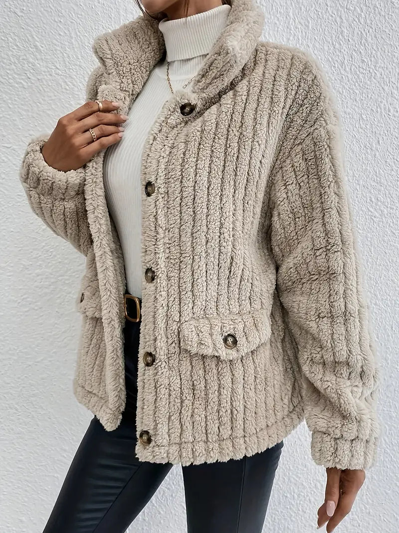 Cardigan en tricot doux et douillet avec une coupe décontractée pour femmes - Aurelles