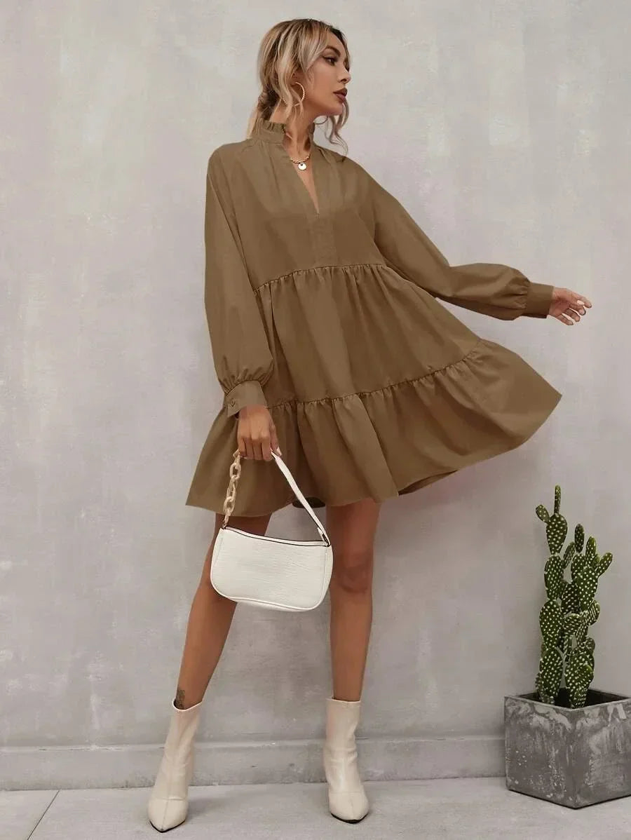 Robe A-Ligne Femme - Coupe Flottante à Volants - Manches Longues Col V - Élégante et Légère - Aurelles