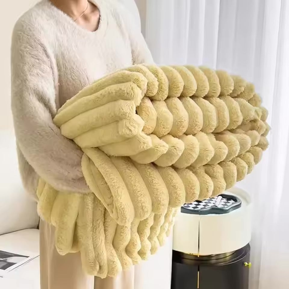 Couverture en Flanelle Douce pour Canapé et Lit - Confort et Élégance