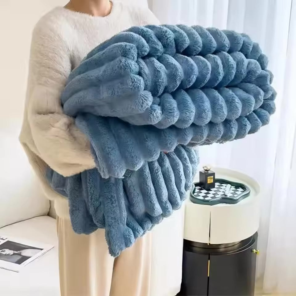 Couverture en Flanelle Douce pour Canapé et Lit - Confort et Élégance