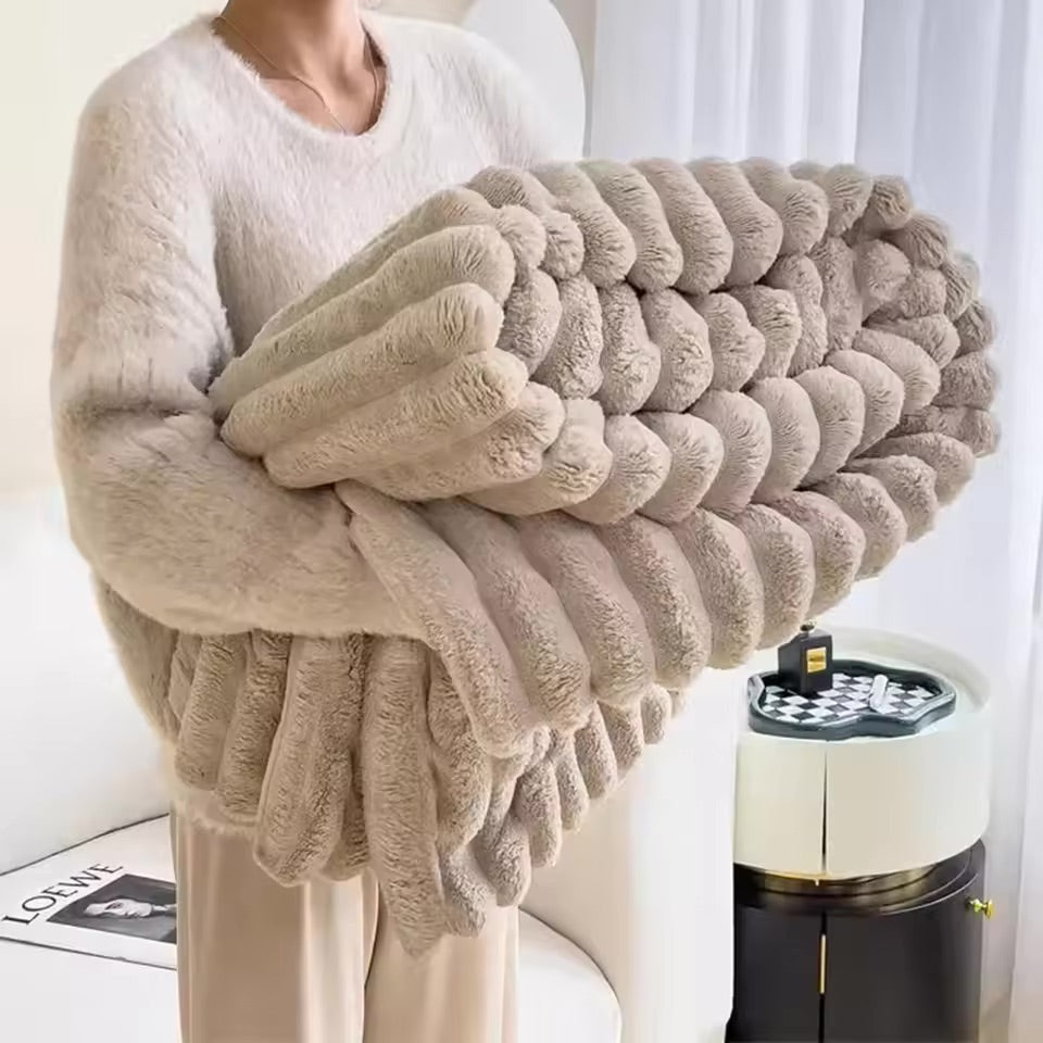 Couverture en Flanelle Douce pour Canapé et Lit - Confort et Élégance