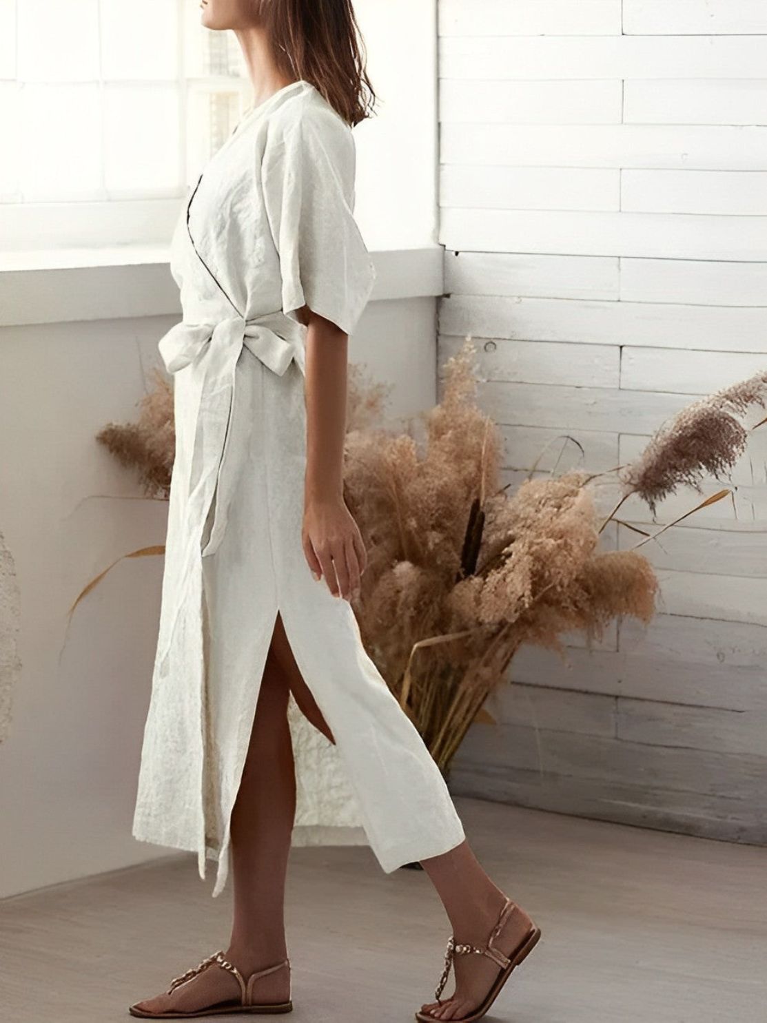 Robe Portefeuille avec Décolleté en V et Ceinture - Chic, Légère et à Porter Toute l'Année