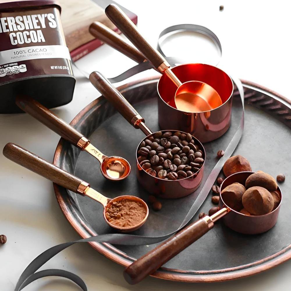 Orion – Set de Cuillères et Tasses à Mesurer en Cuivre Élégant et Durable