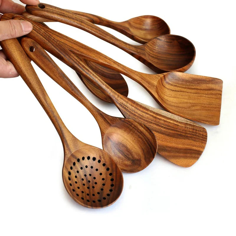 Solena – Ustensiles de Cuisine en Teck 7 Pièces Élégants et Polyvalents