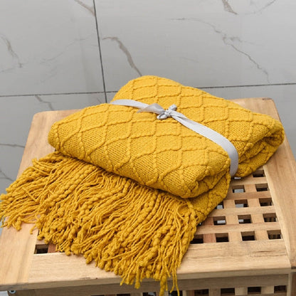 Velora – Soft and Elegant Handwoven Throw