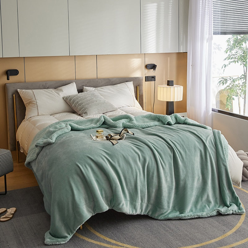 Velora – Super Soft and Luxurious Blanket