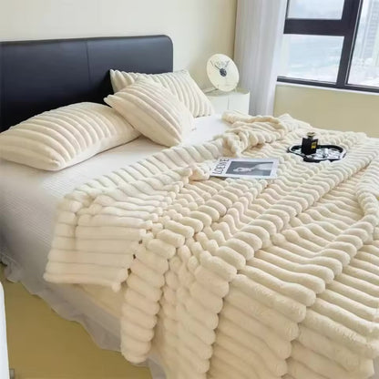 Couverture en Flanelle Douce pour Canapé et Lit - Confort et Élégance