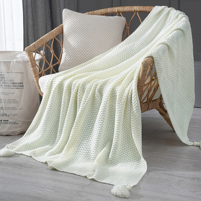 Velora – Soft and Warm Knitted Fringe Throw